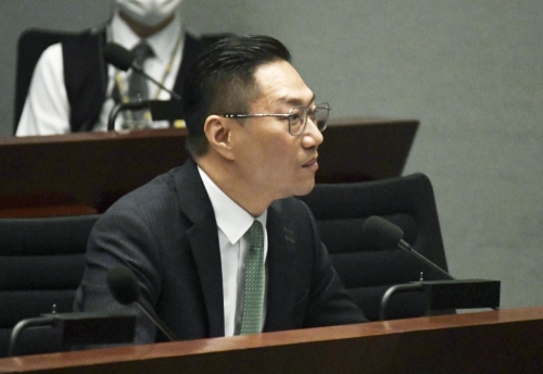 邵家辉强调只是研究能否日后输入外劳时工资不须符每月工资中位数。