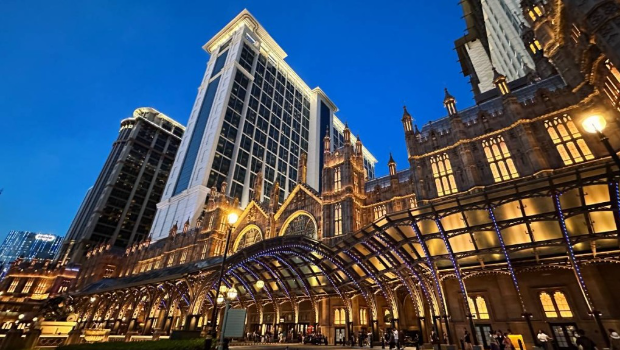 有中国男游客在澳门输钱后，诬衊酒店员工偷钱被捕。示意图。中新社