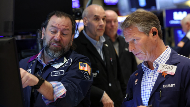 美股重挫吸引散户进场 美股重挫吸引散户进场