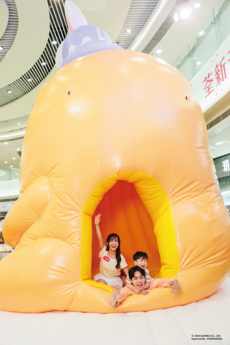 大家可走进7米高的巨型复活节派对造型GUDETAMA装置弹、弹、弹。（图片来源：荃新天地Citywalk）