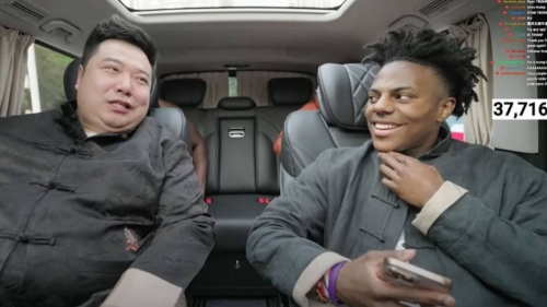 在重庆的「甲亢哥」与「瑞哥英语」进行直播。YouTube@IShowSpeed