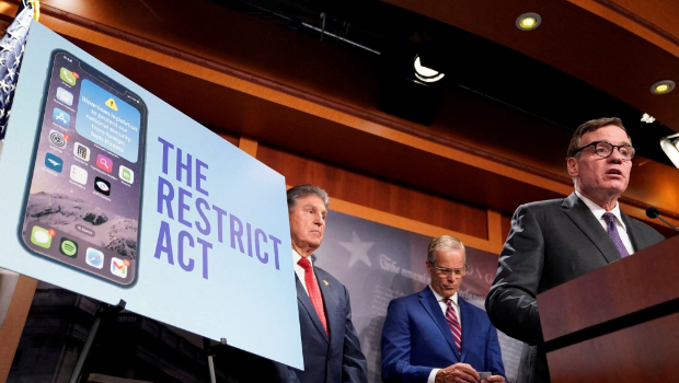 参议院情报委员会民主党副主席沃纳指出,特朗普延后TikTok大限75天涉违法。 参议院情报委员会民主党副主席沃纳指出,特朗普延后TikTok大限75天涉违法。