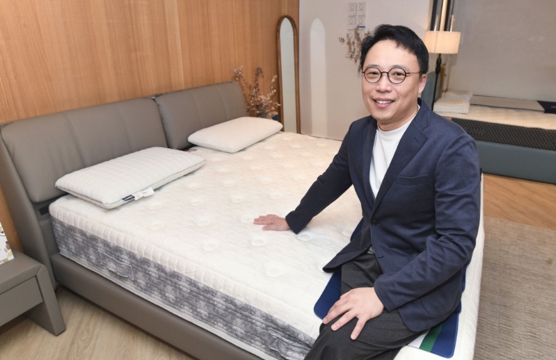 Magniflex香港及澳门负责人Ronald Ong指出， 要留意床褥并非越硬越好，最重要是承托力足够，另外亦可留意研发团队和国际认证等资料。