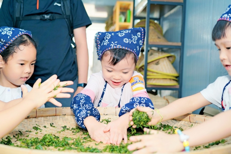 采茶制茶体验（图片来源：KKday）