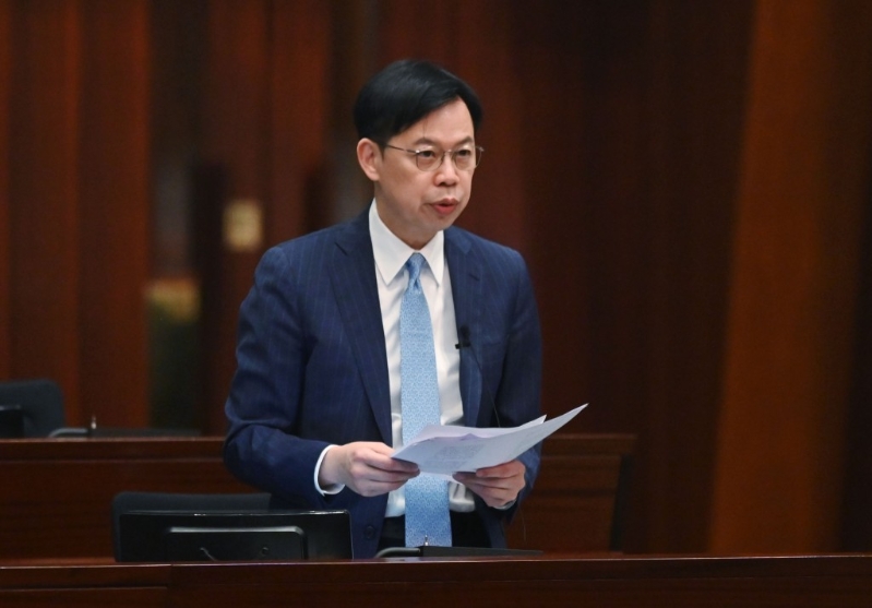 陈振英建议台当局考虑优化公务员增薪点制度。 资料图片