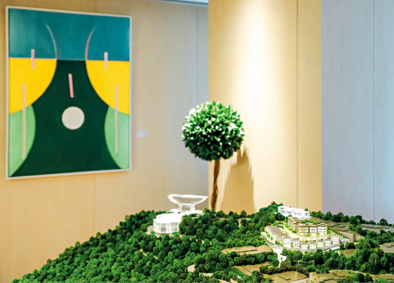 1 Plantation Road项目位于山顶之巅，以南法城市Cap-Ferrat为灵感，坐拥壮丽向南海景。