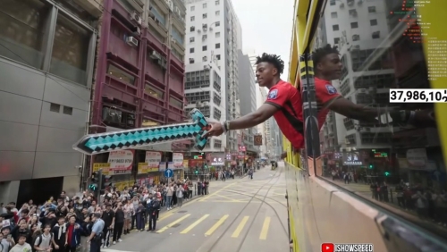 访港期间，Speed的YouTube订阅数量大幅增长。(来源：IShowSpeed直播截图)