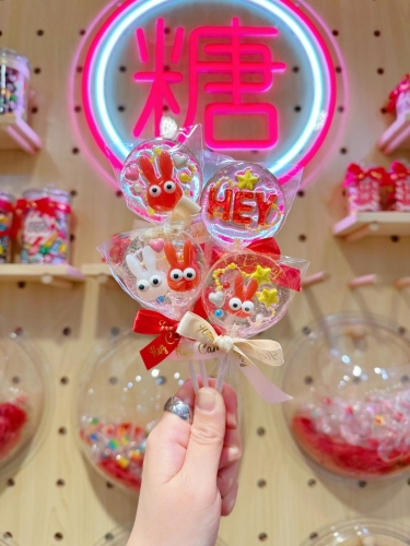 Hey Candy 手工棒棒糖制作适合小朋友入门，过程轻松好玩。（图片来源：受访者提供）