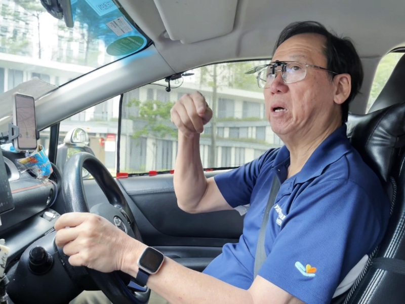 新加坡网约车司机惊讶“香港Uber犯法” 新加坡网约车司机惊讶“香港Uber犯法”