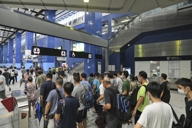 過境旅客可經大圍站接駁東鐵綫往羅湖站的最後一班列車將於晚上10時59分由宋皇臺站，以及11時01分由啟德站開出。資料圖片