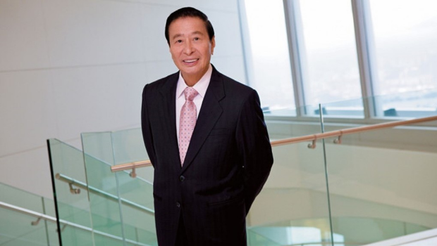 恒地于The Henderson 举办李兆基纪念展