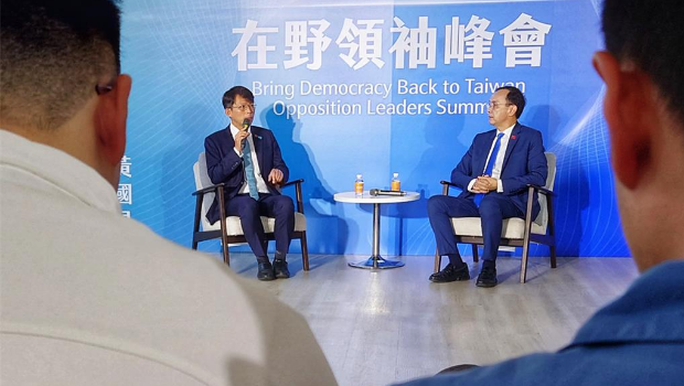 蓝白两党22日共同举办在野领袖峰会