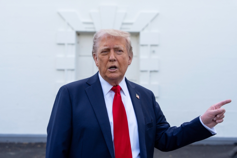 美国总统川普先前表示，不会对中国大陆「强硬出招」，虽然目前对陆加征的关税税率高达145%，但未来这个税率不会维持这么高的水平。(图／美联社）