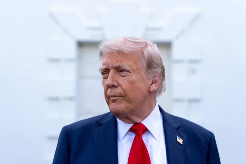 川普政府的言论,引来诺贝尔经济学奖得主克鲁曼质疑。(图/美联社) 川普政府的言论,引来诺贝尔经济学奖得主克鲁曼质疑。(图/美联社)