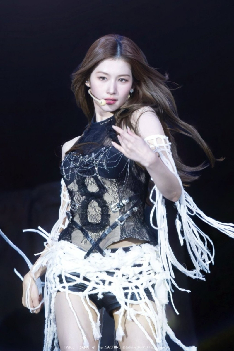 Sana有份任Coldplay的暖場嘉賓。