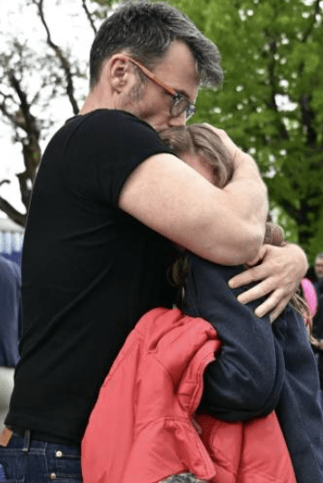 学生们犹有余悸。 学生们犹有余悸。