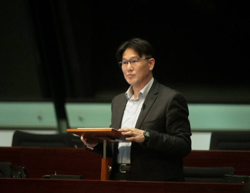 工联会梁子颖。