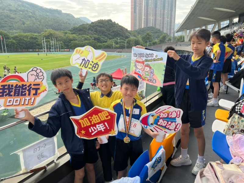 年纪越细的学生越渴望得到赞美。（受访者提供）