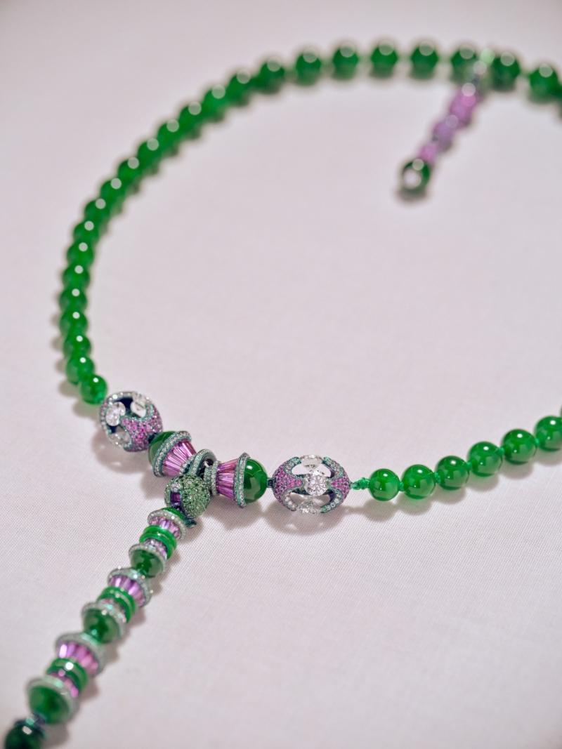 周大福珠宝《妙翠千寻》 周大福珠宝《妙翠千寻》