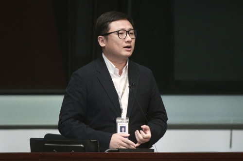 张欣宇认为两宗事故的结果均有影响正常行车，因此值得对工程车的资产管理作风险评估。