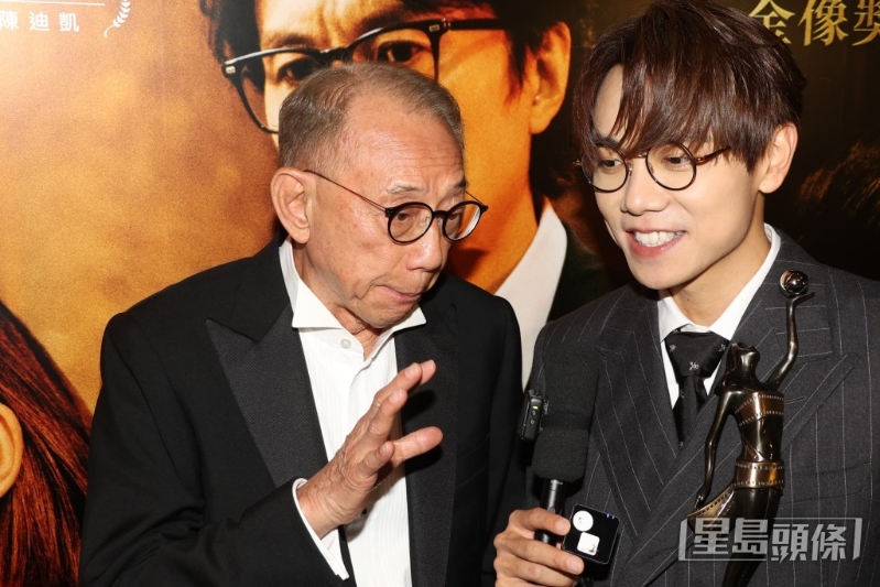 杨受成博士与林家谦受访，两人超可爱。