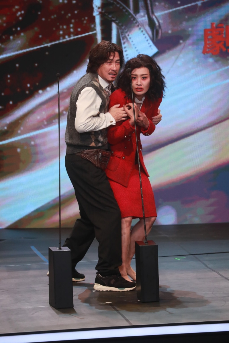 陈法拉与张家辉的一段短剧，令全场发笑。