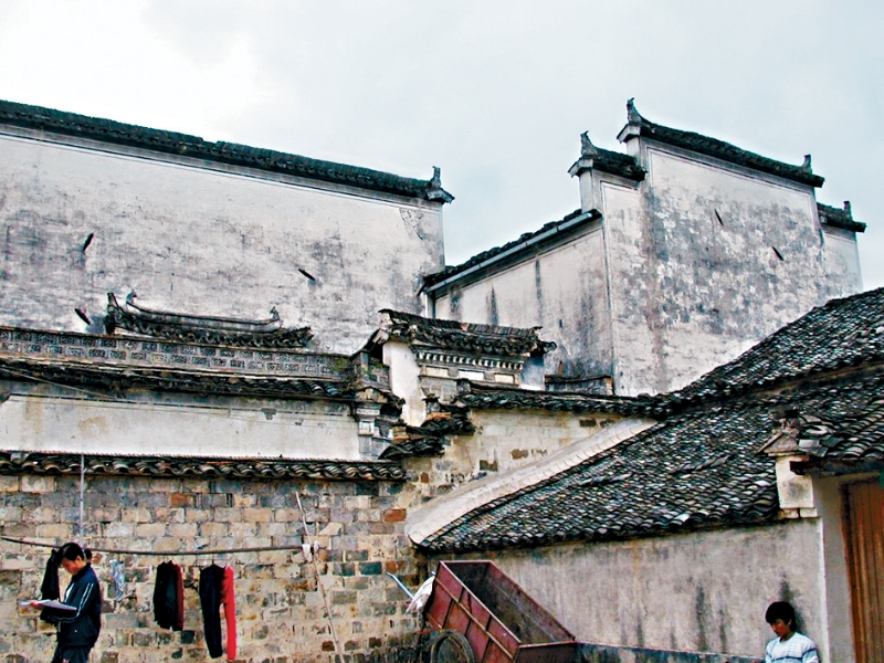 年初屡有高中公民科内地考察团出现肠胃炎症状的事件。 年初屡有高中公民科内地考察团出现肠胃炎症状的事件。