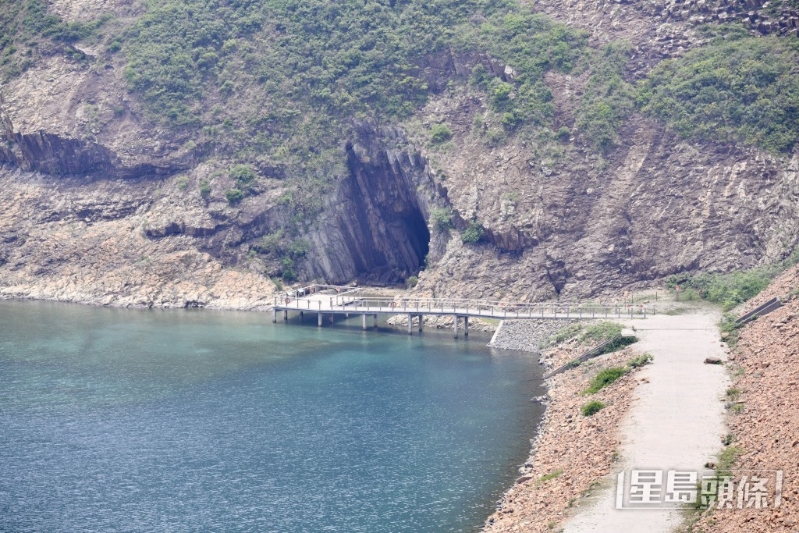 西贡万宜水库东坝。