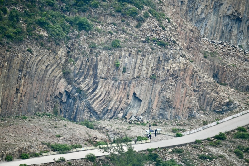 近期万宜水库东坝成热门景点。 近期万宜水库东坝成热门景点。