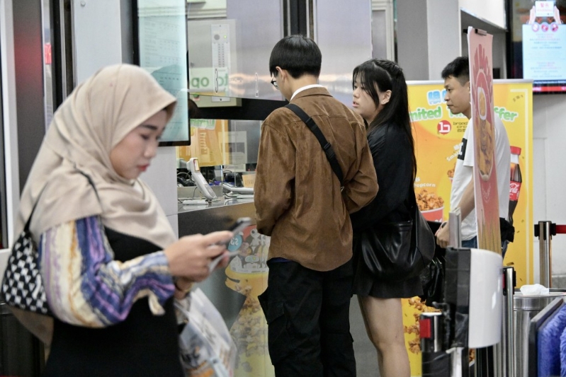 当天将不另设长者、小童及学生优惠,所有观众票价一致。 当天将不另设长者、小童及学生优惠,所有观众票价一致。