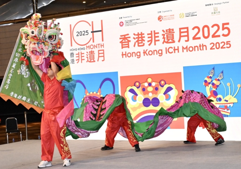 6脚麒麟表演 6脚麒麟表演