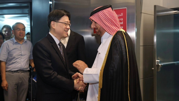 李家超率团访卡塔尔及科威特。 李家超Facebook图片.jpg