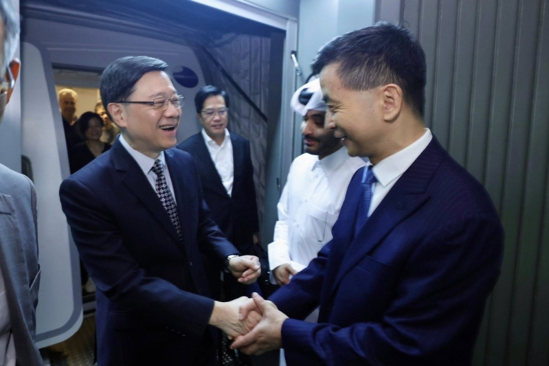 李家超率团访卡塔尔及科威特。 李家超率团访卡塔尔及科威特。