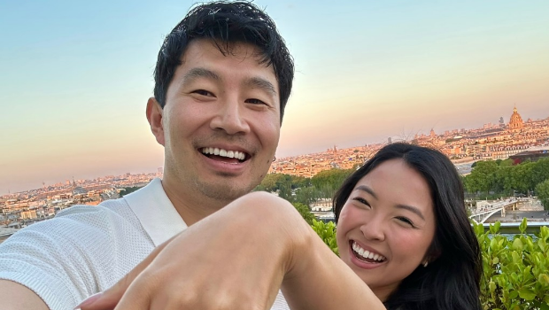 刘思慕宣布求婚成功