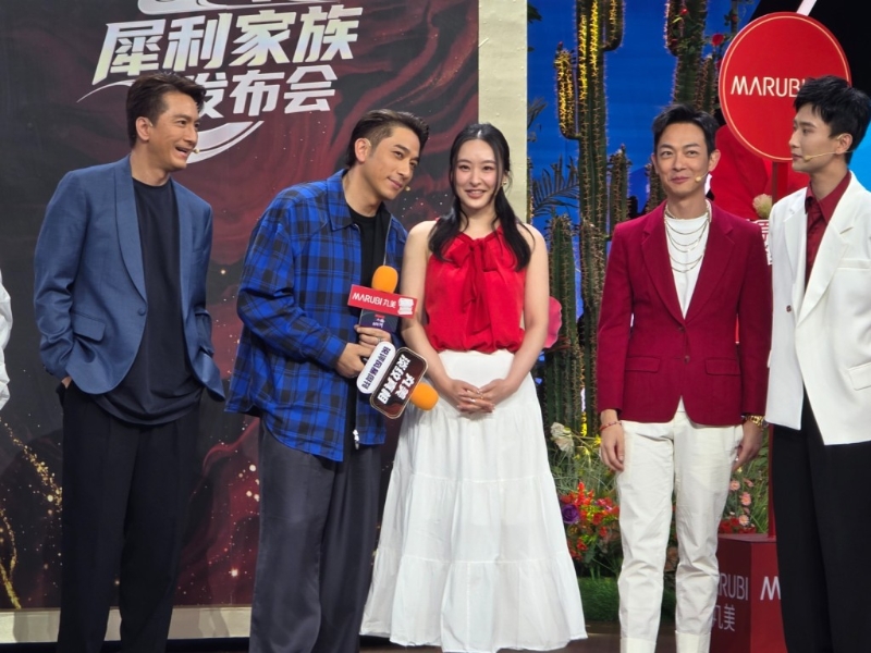 《执法者们》热度高企，一众主演到珠海宣传。