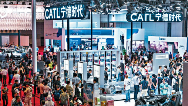 大热新股宁德时代将于下周二正式挂牌,其分配结果陆续出炉。 大热新股宁德时代将于下周二正式挂牌,其分配结果陆续出炉。