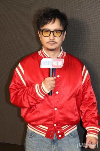 谢君豪每日早上都要洗头.