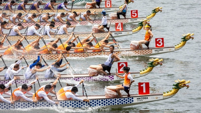 今年参赛队伍来自12个国家及地区，包括香港、内地、澳门、台湾、日本、泰国、马来西亚、菲律宾、阿拉伯联合酋长国、加拿大，以及首次参赛的埃及和卡塔尔（香港旅发局网页）。