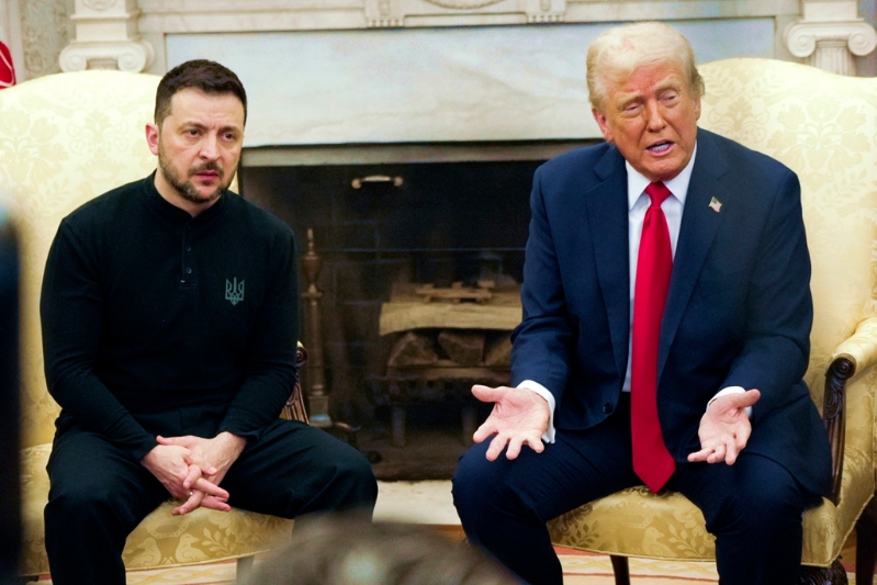 泽连斯基（左）