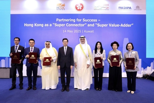 香港与科威特合共签署24项合作备忘录和合作协议。 李家超FB图片