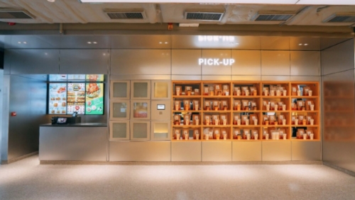 麦当劳金钟旗舰店首设智能保温柜供外卖员取餐