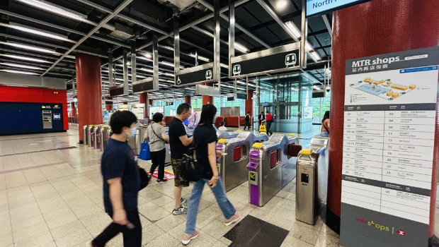 《星岛》记者今早到将军澳站视察，受访市民都称今早如常出门，并不太担心列车再出事。