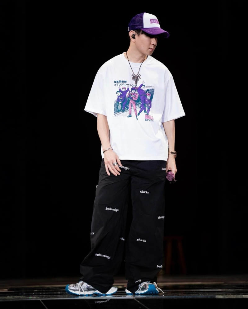 林俊杰在IG分享彩排照。