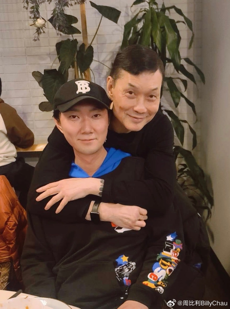 周比利日前返港，其真实状态与实际年龄有出入。3