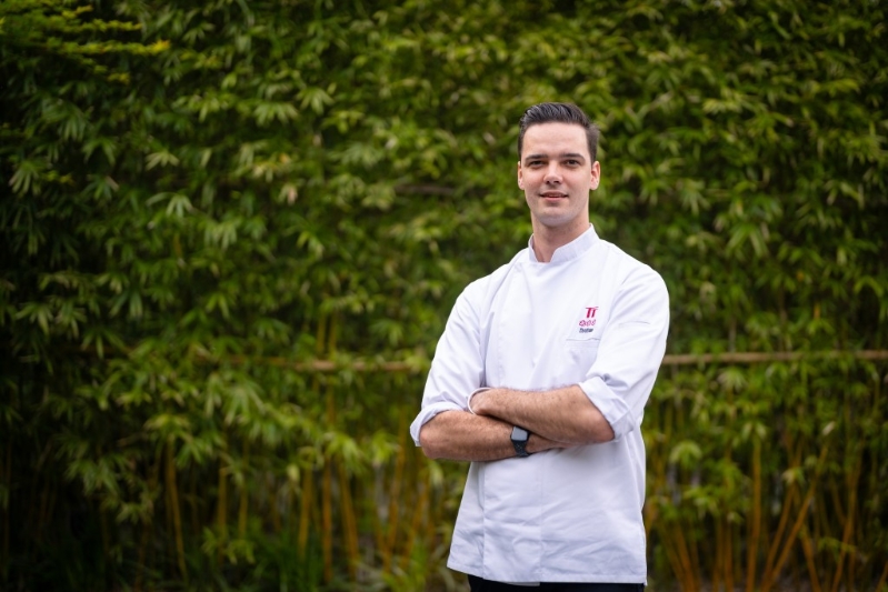 文华扒房及酒吧早前迎来上海米芝莲三星餐厅泰安门（Taian Table），两晚也由行政主厨Christiaan Stoop亲自主理六道菜套餐。