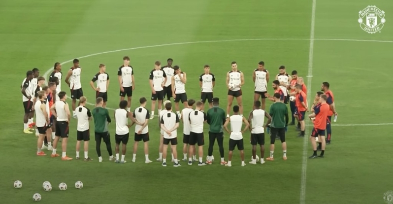 曼联日前已抵达马来西亚，已展开操练，准备5月28日的友赛。