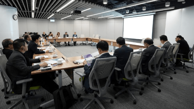 特首政策组专家组开会。