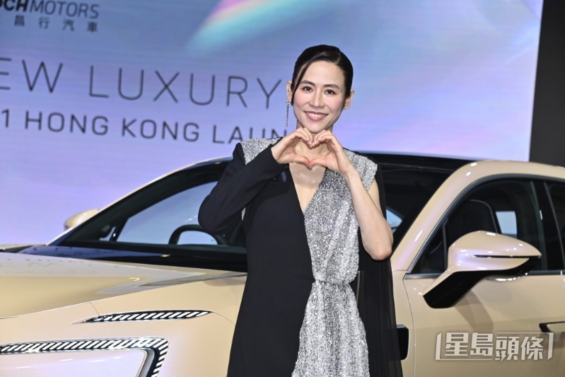 宣萱原来与徐子珊一直有联络。