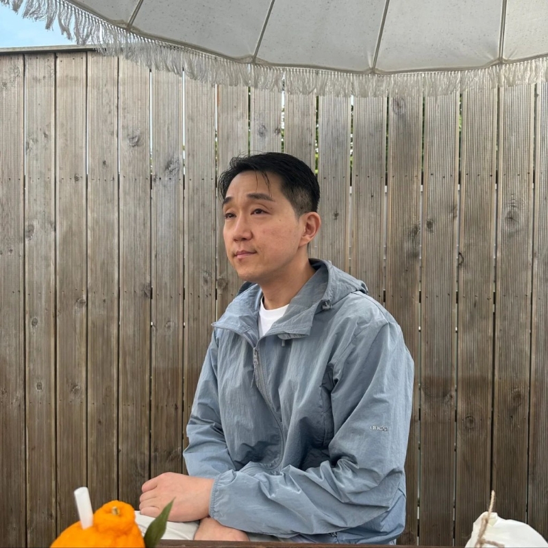 崔盛元日前在IG分享生活照。