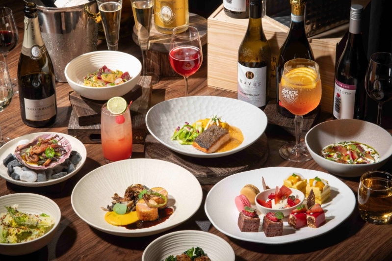 近日餐厅带来全新“Weekend Harbour Brunch Bliss假日海畔早午餐”菜单，当中可无限量点选逾十款精致前菜。